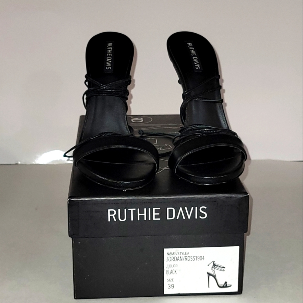 Ruthie Davis